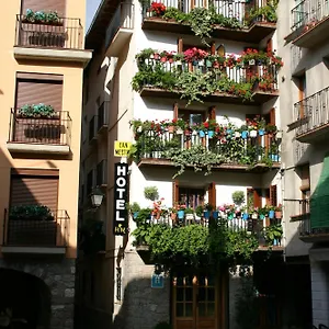 can-mestre-el-pont-de-suert.catalonia-hotels.com/